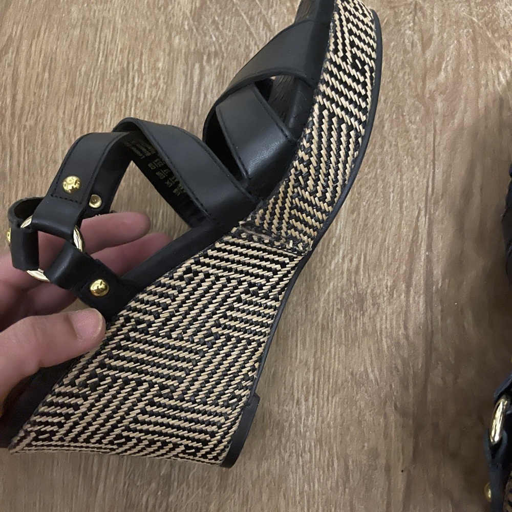Naturalizer Sandals